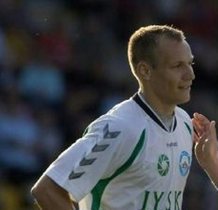 Silkeborgs Kim Olsen kommer ikke på banen mere i 2005. Olsen er helt knust. - Arkivfoto: Kim Agersten 