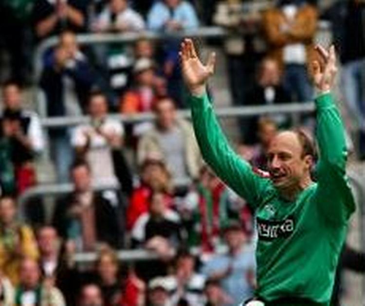 Borussia Mönchengladbachs Kasey Keller sikrede USA 0-0 mod Costa Rica. - Arkivfoto: AP. 