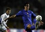 Luca Toni i landsholdsaktion mod Island i marts 2005. - Arkivfoto: AP. 