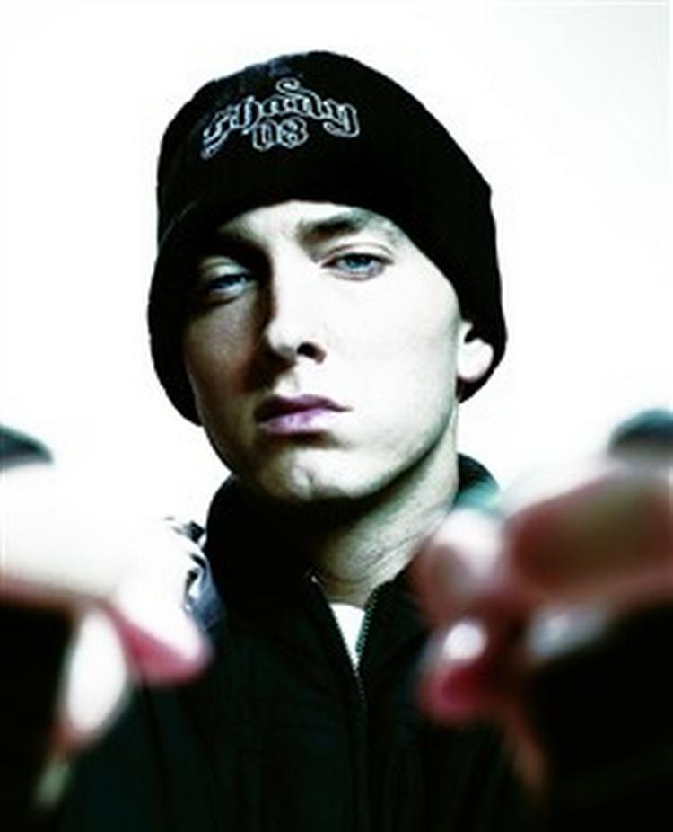 Træt af den kolossale og uafbrudte opmærksomhed. Eminem lader tæppet gå, skriver en amerikansk avis. - Foto: Universal 