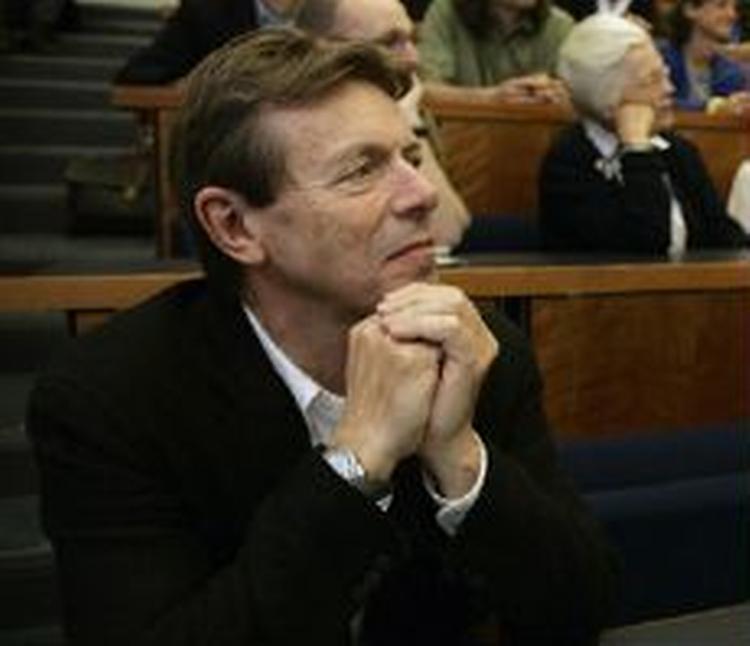 Henning Camre siger, at det er de såkaldte 60/40-film, der bliver ramt, hvis et forslag fra Venstres kulturordfører vinder gehør. - Foto: Jens Dresling 