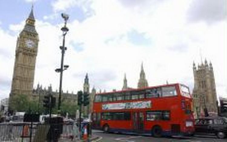 De britiske myndigheder advarer om, at terrorceller fortsat kan være aktive i London. - Arkivfoto: AP 
