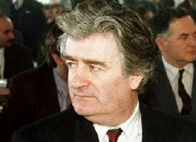 Karadzic er anklaget for folkedrabet på 7.400 muslimske mænd i byen Srebrenica i det østlige Bosnien. - Arkivfoto: AP 