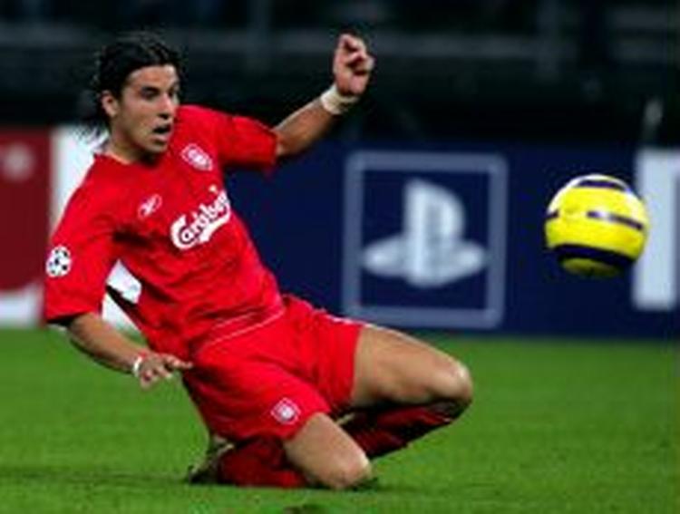Baros bliver indtil videre i Liverpool. - Arkivfoto: AP. 