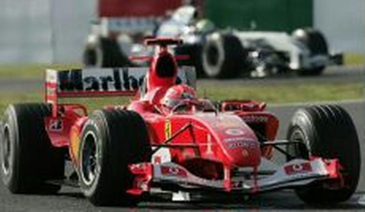 Michael Schumacher skal have ny holdkammerat til næste sæson. - Foto: AP 