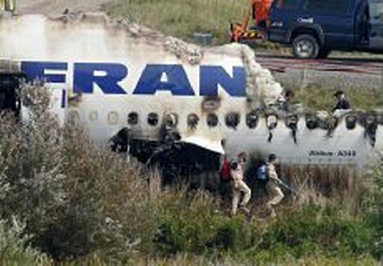 Efterforskerne har nedtonet muligheden for, at et lyn ramte Air France-flyet. - Foto: AP 