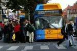 Passagerer i kø til en bus på Nørreport Station i København. - Arkivfoto: Claus Lunde 