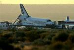 Discovery i morgenlyset i Californien efter landingen i går. - Foto: AP 