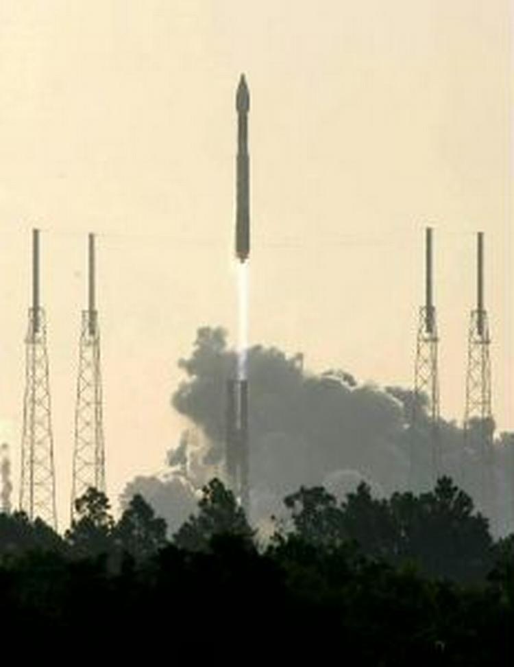 Den ubemandet rumsonde letter fra Cape Canaveral i Florida. -Foto: AP 