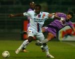 Den ghanesiske midtbane-slider Michael Essien skifter fra Lyon til Chelsea. - Foto: AP 