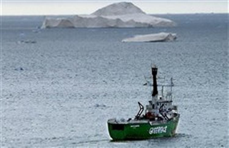 I aften sætter Greenpeace-skibet  Arctic Sunrise  kursen mod Nordamerika, hvor FN s officielle klimatopmøde finder sted i Montreal om tre måneder.   Foto: Martin Lehmann 