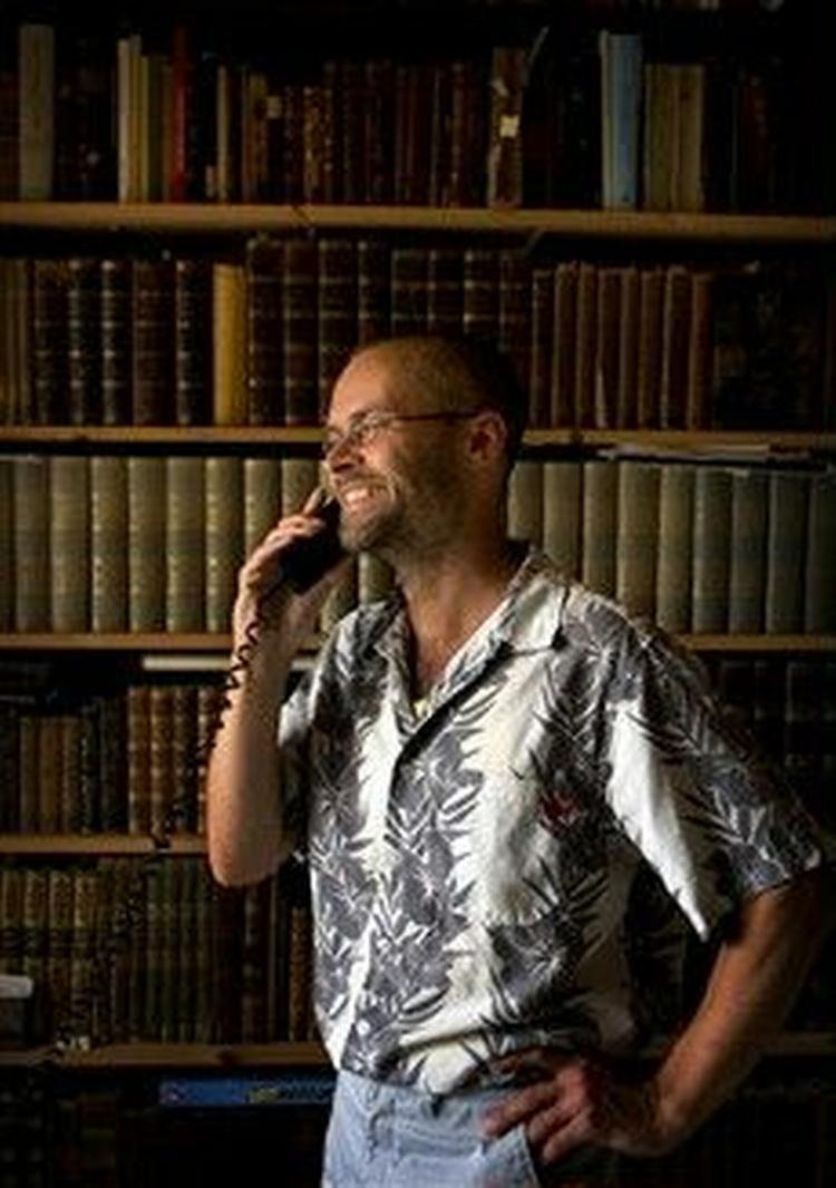 Opsigelsen er ikke en impulsiv handling, understreger Peter Tudvad. »Jeg synes ikke, jeg både kan blive og bevare min troværdighed. Mit eneste motiv til at blive ville være et hensyn til min økonomi«, siger forskeren.   Foto: Finn 