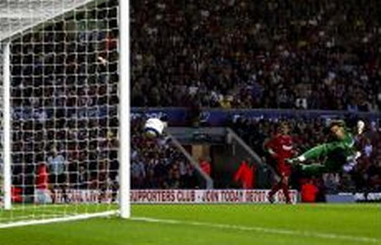Liverpools reservemålmand Scott Carson måtte se sig paseret i kampen mod CSKA Sofia. Men målet var ikke nok til at sende de forsvarende mestre ud af turneringen. - Foto: AP 