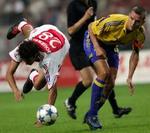 Brøndbys anfører Per Nielsen kæmpede hårdt i kampen mod Ajax. Men anføreren er tilfreds med at skulle spille UEFA-Cup. - Foto: AP 