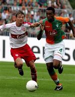 Jon Dahl Tomasson har fået en perfekt start i Bundesligaen. - Foto: AP 