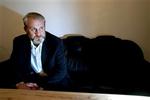 Akhmed Sakajev siger, at det er 'nødvendigt' at samarbejde med terroristen Basajev. - Foto: Peter Hove Olesen 