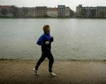 En kondiløber tager turen rundt om søerne i København. - Arkivfoto: Jens Dresling 