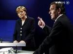 Merkel og Schröder under tv-debatten. - Foto: AP 