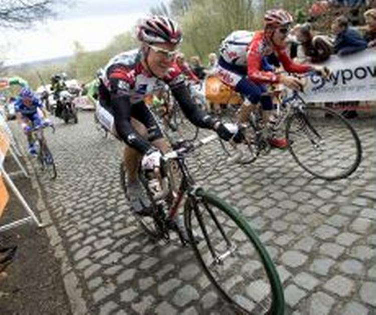Lars Bak fra CSC vandt i dag sin karrieres største sejr i Tour de L'Avenir. Her ses han under en forårsklassiker i Holland. - Foto: Claus Bonnerup 