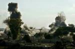 Israelske styrker foretager en kontrolleret sprængning af militære faciliteter ved Kfar Darom bosættelsen i Gaza. Israel forlader nu helt Gaza-striben. - Foto: AP 