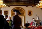 »Det er et eventyrligt hus, hvor fantasien fik lov at udfolde sig. Husets griber én om hjertet, for det myldrer både ude og inde med detaljer og samtidig er Rådhuset et monument over håndens arbejde«, sagde Dronnning Margrethe.   Foto: Finn Frandsen 