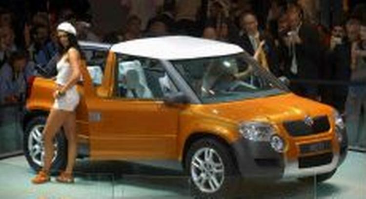Skoda har netop præsenteret sin nye Yeti-model på bilmessen i Frankfurt. Bilen er en benzinøkonomisk firehjulstrækker. I fremtiden kan det meget vel være biler med selealarm og alkoholås, der bliver præsenteret. - Foto: AP 