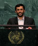 Irans Mahmoud Ahmadinejad brugte sin debut på FN's talerstol til et direkte angreb på USA. - Foto: AP 