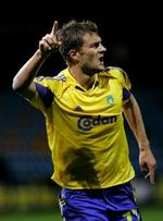 Morten Skoubo fejrer sin scoring til 1-0. - Foto: Jens Dresling 
