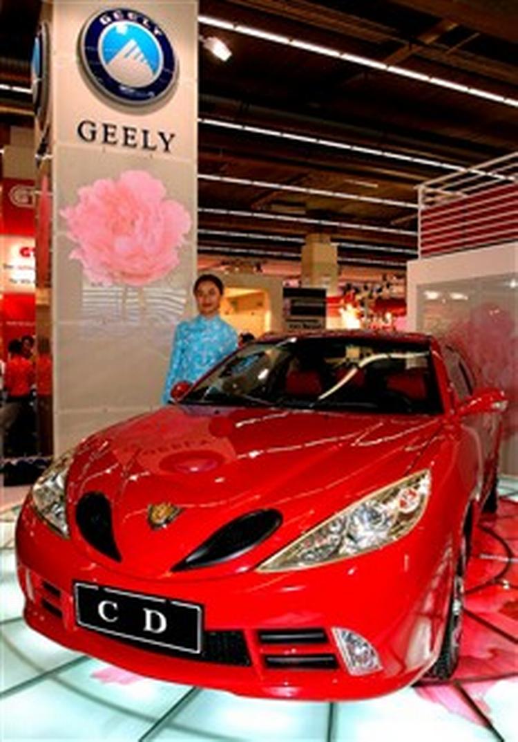 Geely CD ser nydelig ud, men teknik og sikkerhed er stadig langt under europæisk og japansk standard. Foto: AP 