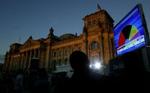 Euroen er styrtdykket efter, at de tyske vælgere afleverede et plumret valgresultat - Foto: AP 