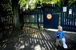 Politiet har endnu ikke fundet gerningsmanden bag en voldtægt af en 5-årig dreng i en børnehave i Holbæk. - Arkivfoto: Martin Lehmann 
