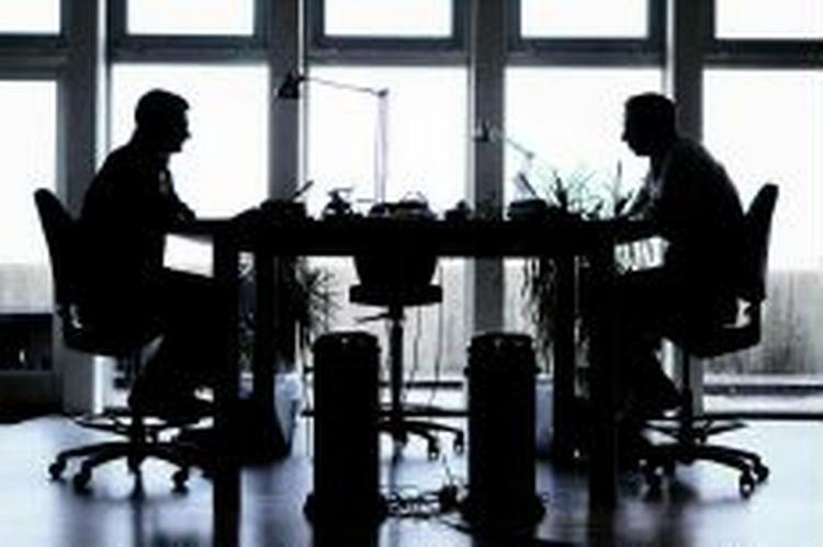 Nyansatte har størst risiko for en arbejdsskade - det gælder også folk med kontorarbejde. - Arkivfoto: Thomas Borberg 