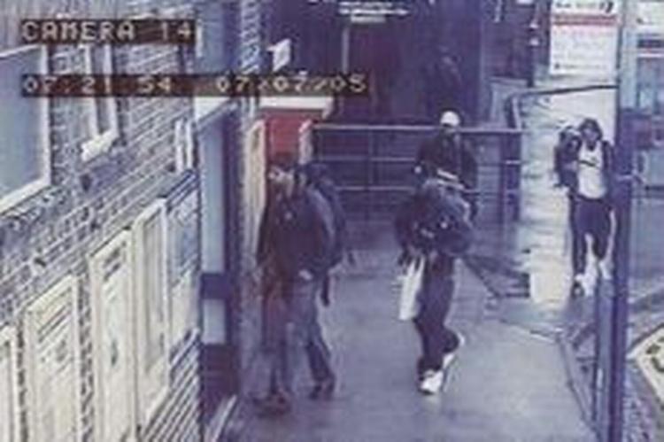 Enken til en af de fire London-bombere mener, at hendes mand blev 'forgiftet' af radikale muslimer i britiske moskéer - Foto: Metropolitan Police 