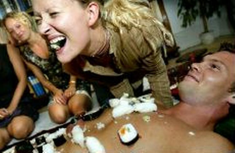 Forsikringsselskaber vil ikke betale for polterabend-ulykker - medmindre man spørger om lov - Foto: Linda Johansen 