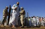 De første 500 fanger får lov til at forlade Abu Ghraib. - Foto: AP 