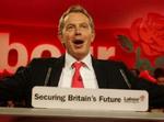 Tony Blair holdt en dundertale på Labour-kongressen i Brighton. - Foto: AP 