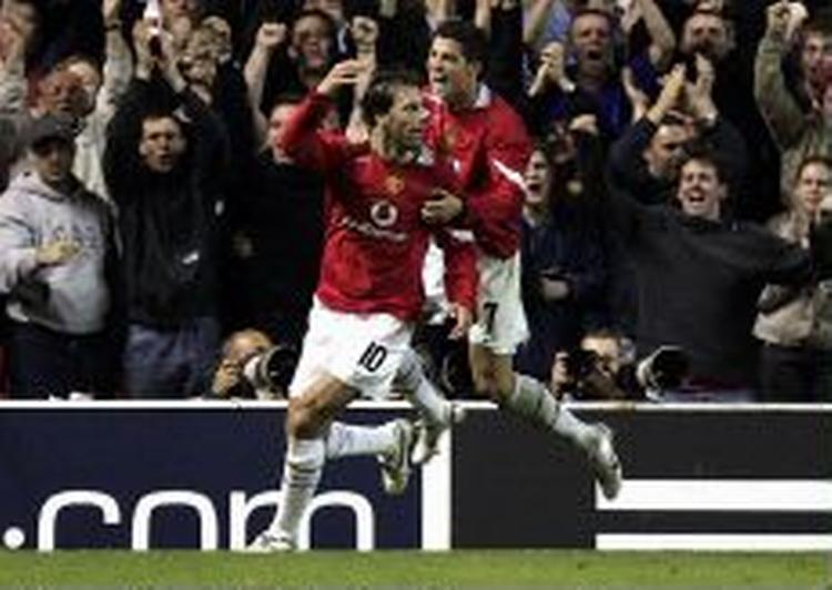 Som de kender og kan lide ham i Manchester - van Nistelrooy har scoret sejrsmålet mod Benfica. - Foto: AP 