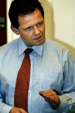 Familie- og forbrugerminister Lars Barfods (K) forslag om et skattefradrag til familier falder ikke i god jord hos skatteminister Kristian Jensen (V). - Foto: Thomas Wilmann 