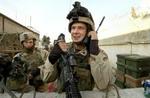 Det danske firma Thrane og Thrane har indgået kontrakt med de amerikanske myndigheder om satellittelefoner, men aftalen er sket uden den påkrævede licitation. Billedet er fra Irak -Foto: AP 
