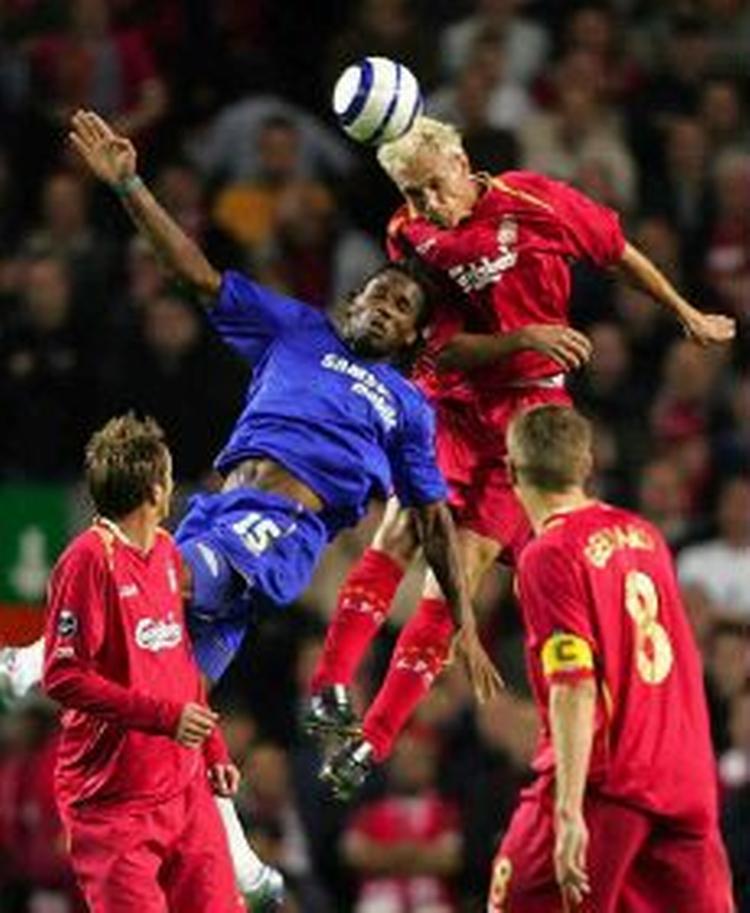Der var masser af fight og intensitet mellem Liverpool og Chelsea, men ingen scoringer. - Foto: AP 