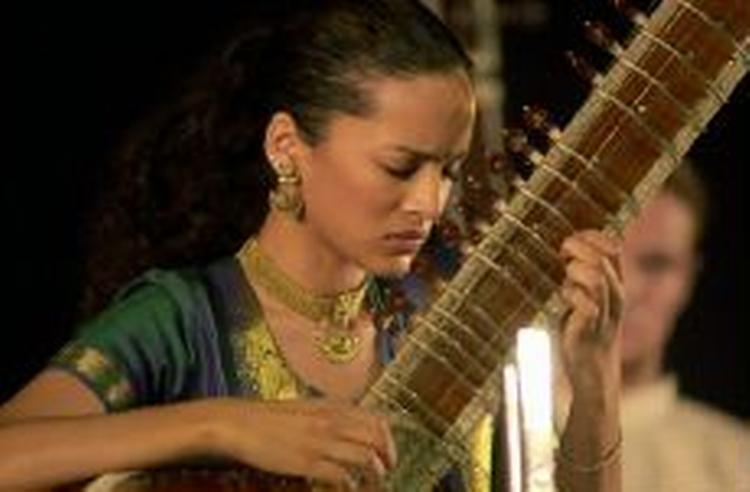 Musik er godt for hjertet - indisk musik er det bedste. Ny forskning viser, at musikere får mest ud af at lytte til musik. Men andre kan også få gode effekter af at lytte til rolige rytmer - Foto: AP 