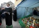 Mange hundrede mødte op til mindegudstjenesten for den dræbte i fristaden. - Arkivfoto: Jens Dresling 