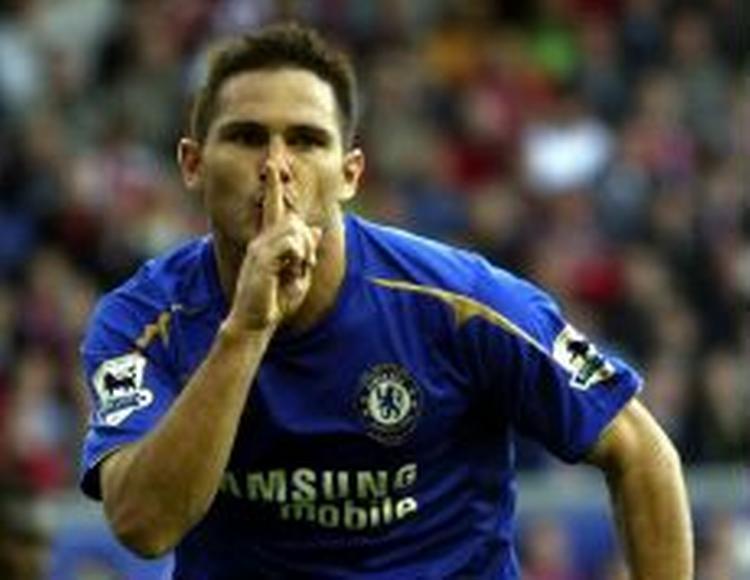 Frank Lampard har scoret til 1-0 på straffespark. - Foto: AP 