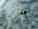 Soyuz-kapslen fotograferet før semmnkoblingen til ISS. - Foto: NASA/AP 