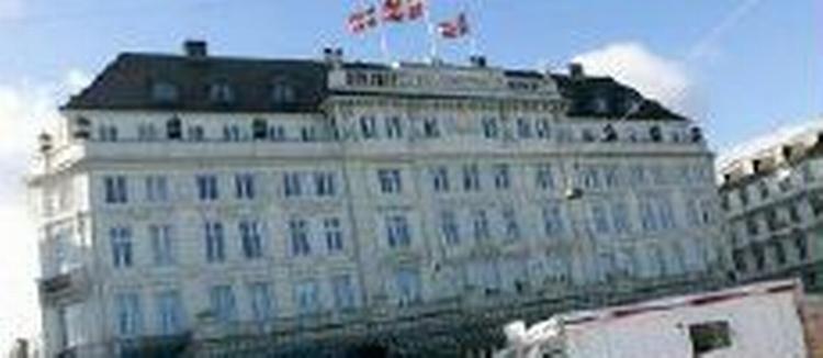 Det har udviklet sig til en madstrid. Nu giver D'Angleterres ledelse igen mod deres tidligere chefkok. - Arkivfoto: Kim Nielsen 