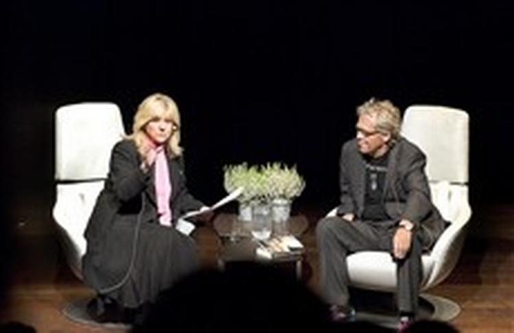Ulla Terkelsen formåede at undgå at komme ind på debatten under interviewet med Jørgen Leth på bogfesten. - Foto: Jonna Fuglsang Keldsen 