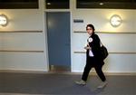 Onsdag var Louise Frevert på vej på orlov. Nu må hun muligvis vende om. Hendes orlovsplaner kaldes for misbrug af Folketinget.   Foto: Finn Frandsen 
