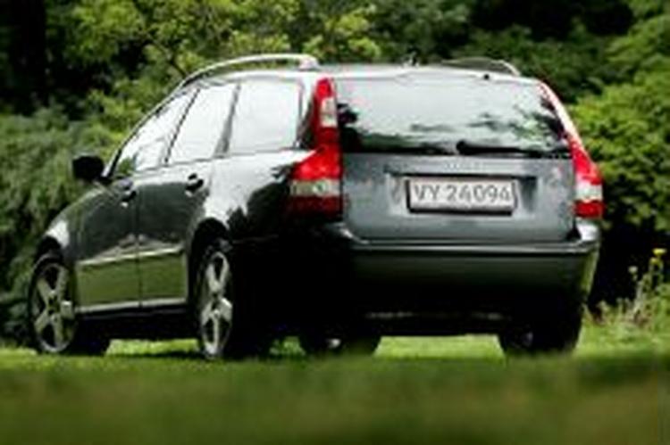En mand fra Amager er lidt træt af, at hans nyere volvo bliver brugt som sovested. - Foto: Martin Lehmann 