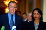 Rusland og USA udstillede deres uenighed om Irans atomprogram, da udenrigsministrene Sergej Lavrov og Condoleezza Rice mødtes i Moskva lørdag. - Foto: AP 