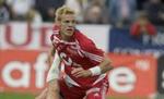 På billedet spiller Søren Larsen sin sidste kamp for Djurgården. Mandag vandt holdet det svenske mesterskab. - Arkivfoto: Johnny Frederiksen 